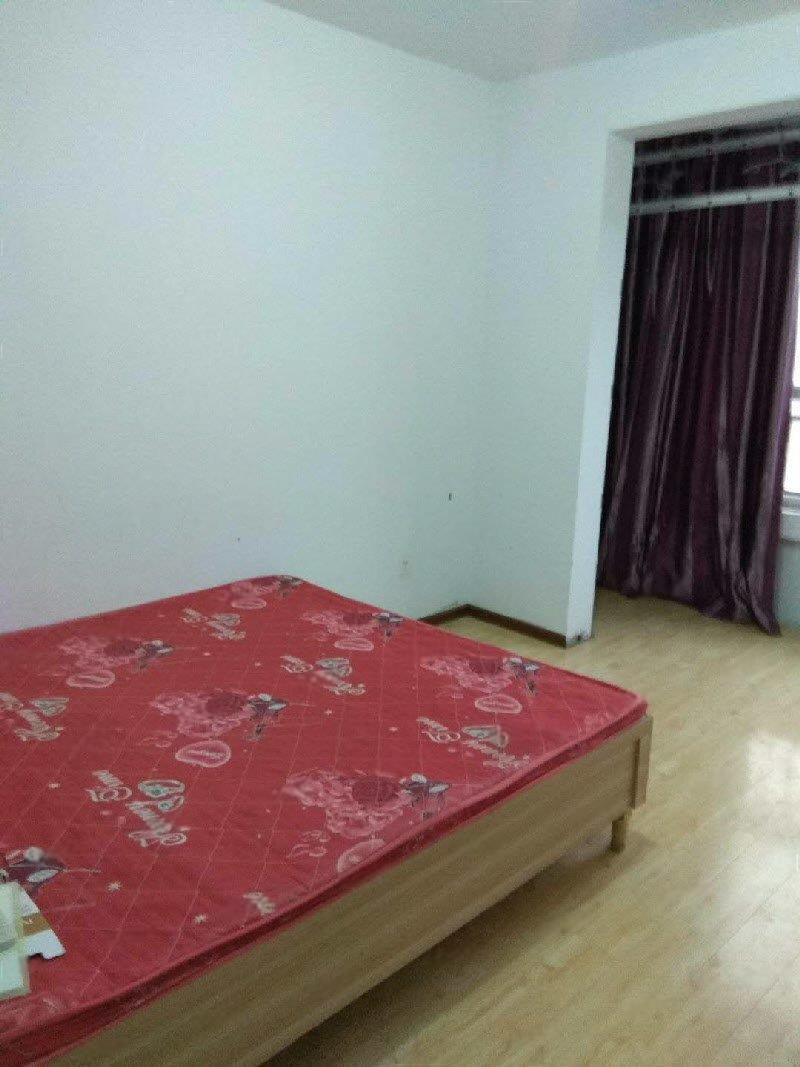 楓丹白露 小兩居 證滿兩年 可貸款