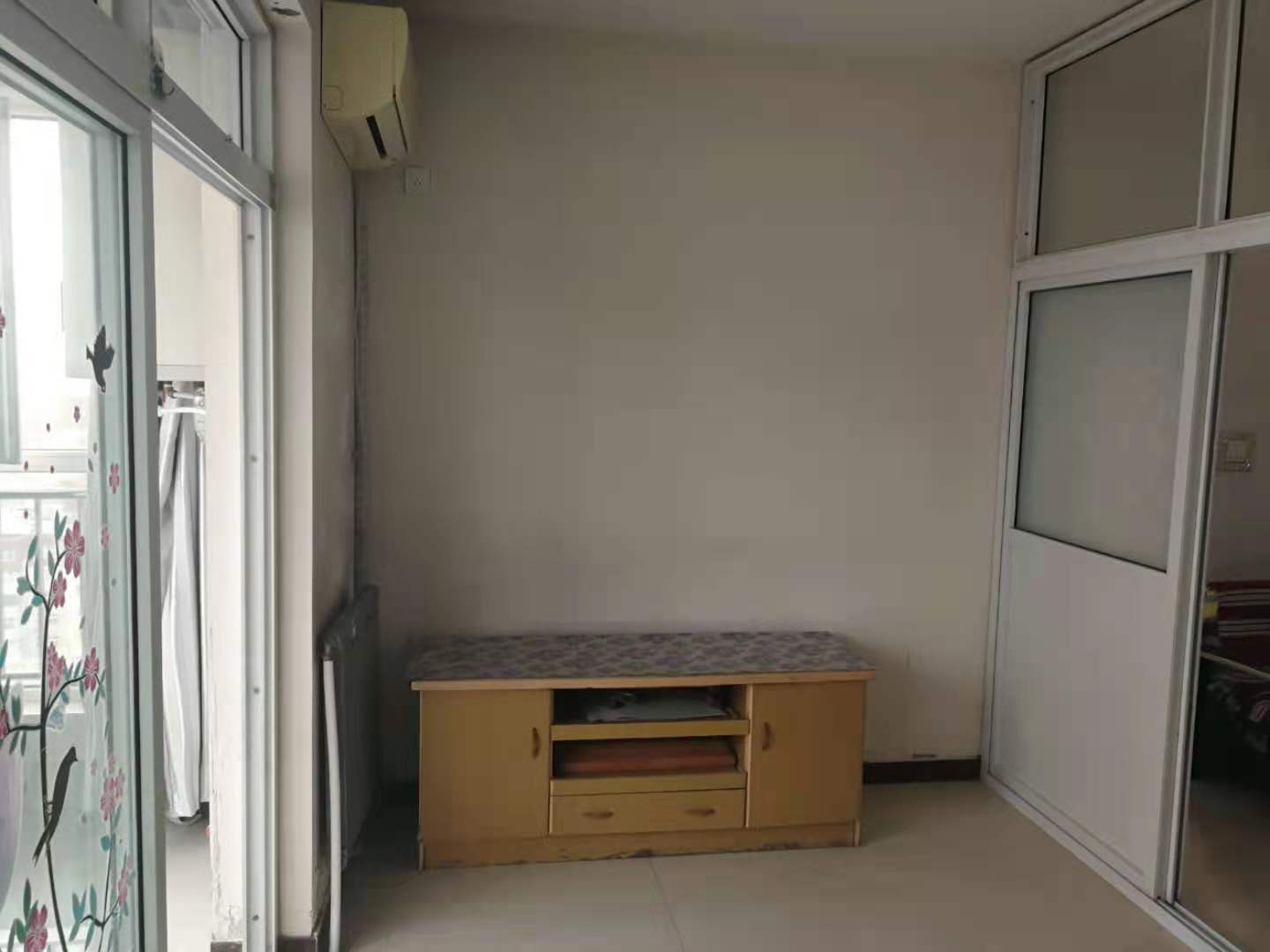 農(nóng)林路邯鋼醫(yī)院附近南向大一居室急售帶地下室