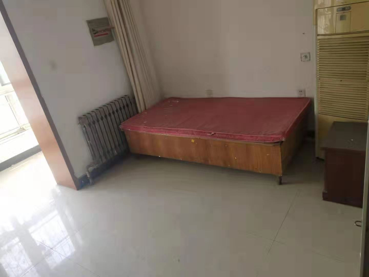 信德院小區(qū)，六樓帶閣樓