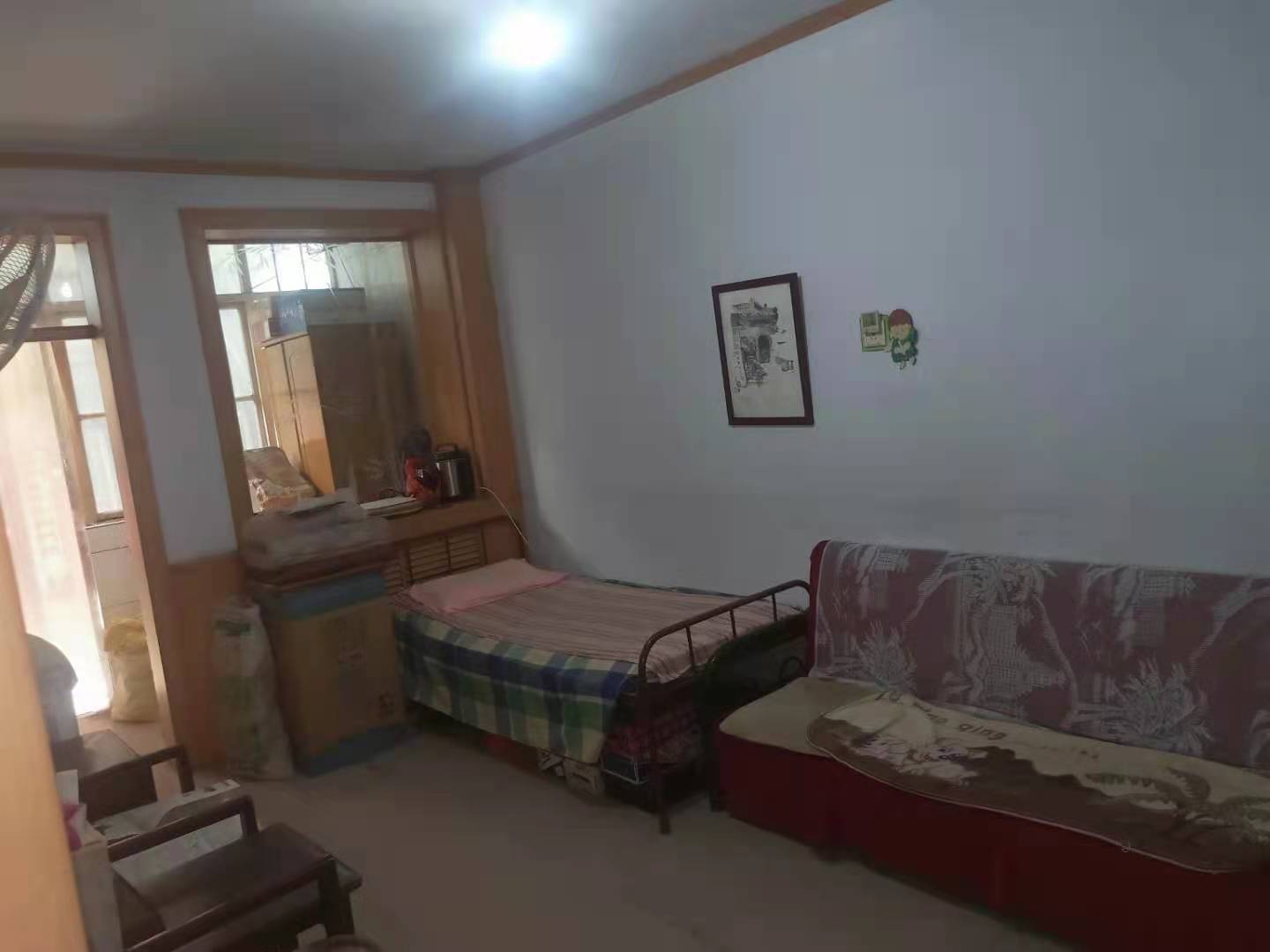 邯運2號院 一層帶小院  小區(qū)干凈 整潔