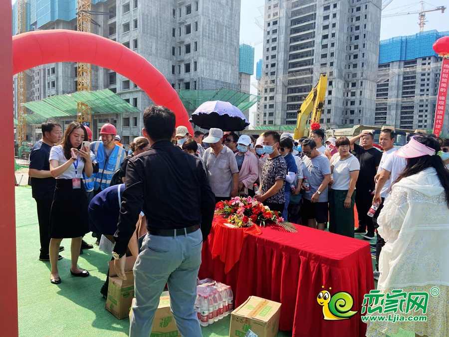 美的錦觀城小學(xué)儀式現(xiàn)場