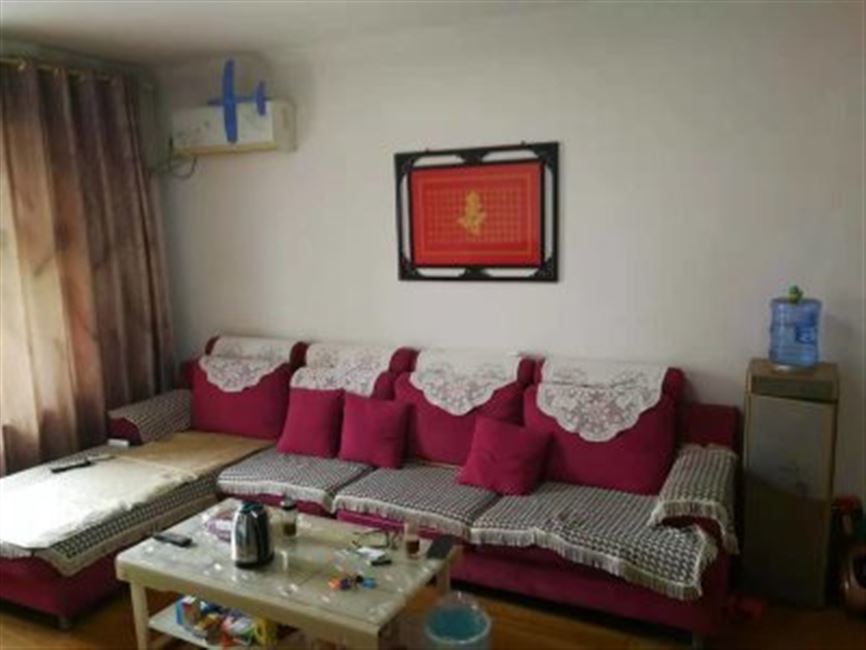 青城逸園電梯房，精裝兩居，戶型好，朝向好，有證可貸款