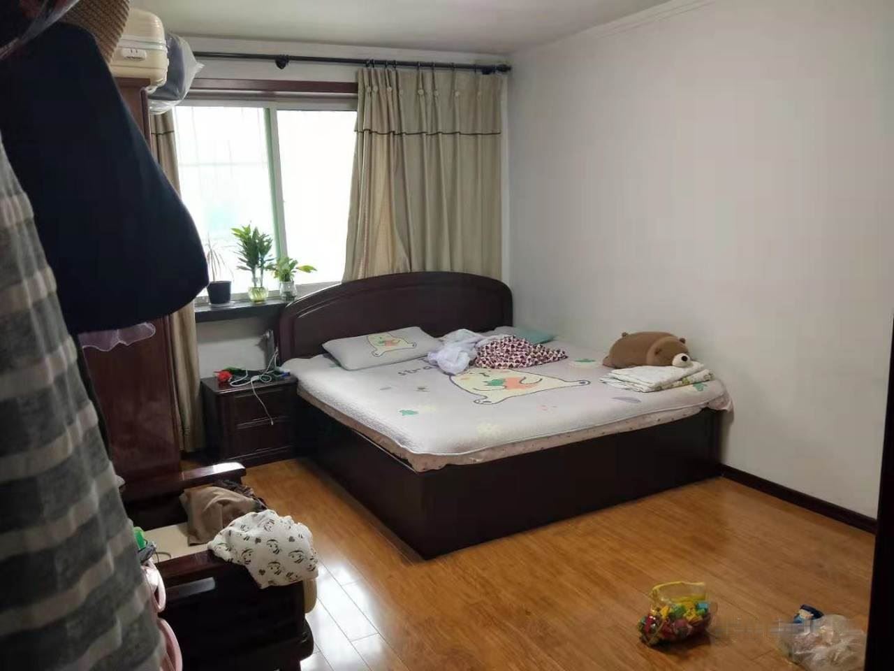 報(bào)社胡同10號(hào)院 中心醫(yī)院  中學(xué)小學(xué)片內(nèi) 中等裝修