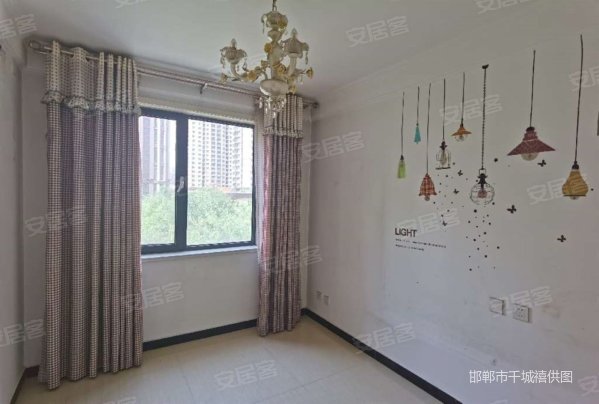 美的拉德芳斯130平精裝帶地下室公攤小品質(zhì)小區(qū)