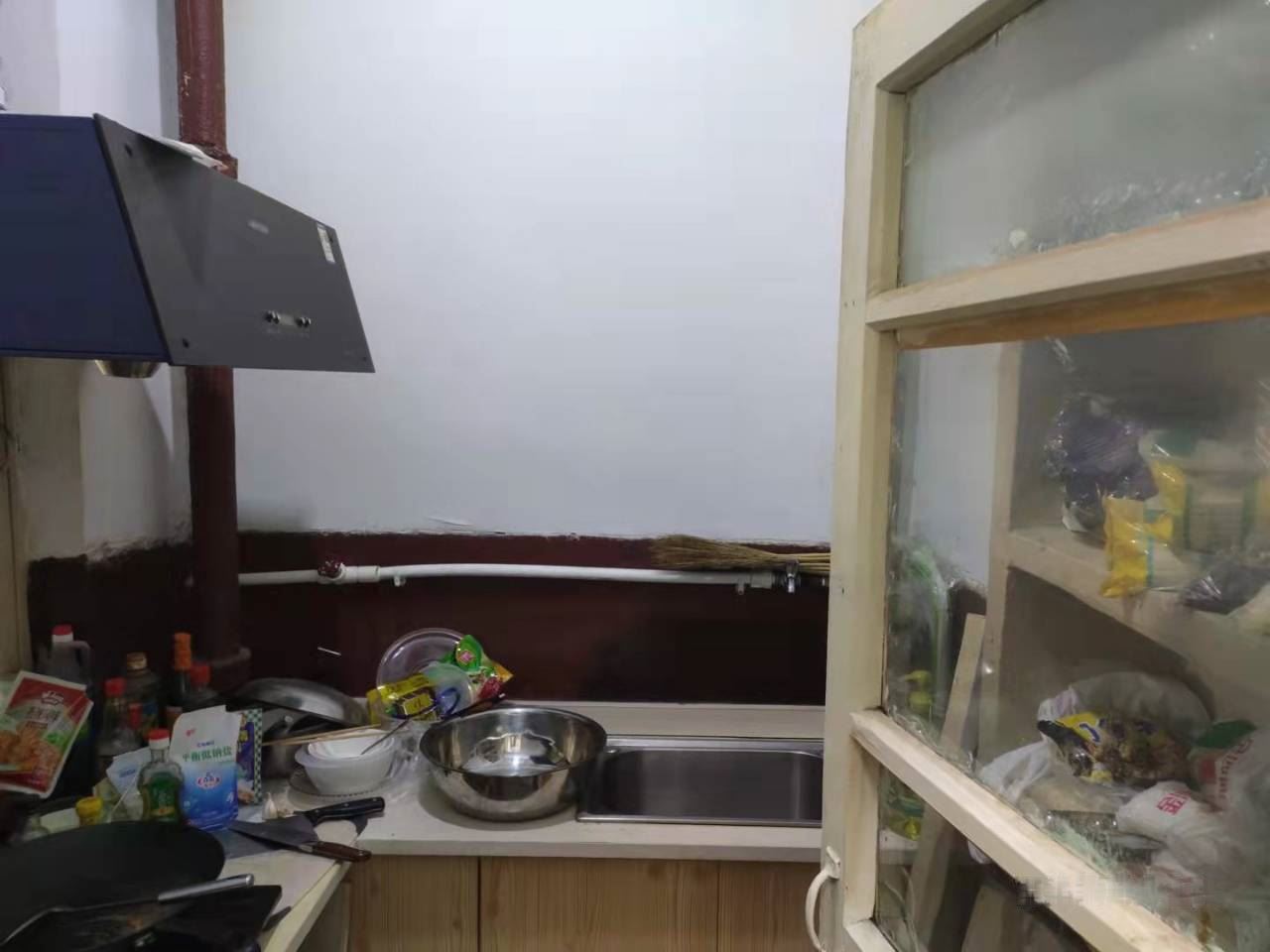油廠胡同煙酒公司家屬院  一室一廳  和平小學(xué)三中雙學(xué)區(qū)