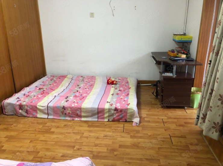 展覽路和23中，二樓，老證
