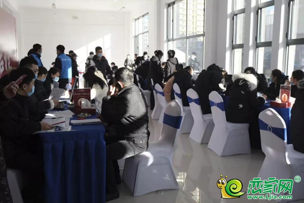 交房即領(lǐng)證！美的·悅江府這場交付讓多少人實名羨慕