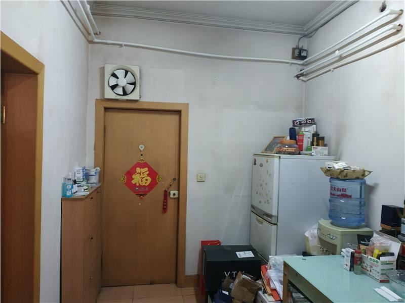 電廠南院 三樓 市實(shí)驗(yàn) 25中  拎包入住 老證