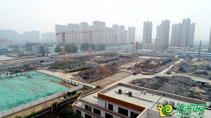 戀家拍進(jìn)度 | 保利·閱云臺四月航拍實(shí)景圖放送