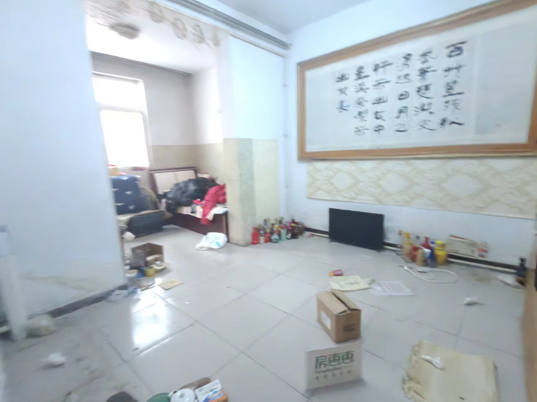 黎明街小學(xué)，二十三中片內(nèi)。。南北通透一樓?？少J款