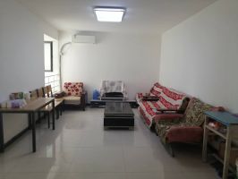 人和育華中學附近兩居室出租，家具家電齊全，拎包入住