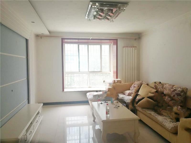 新上逸夫片 興源小區(qū)兩室兩廳 精裝 三樓 送地下室
