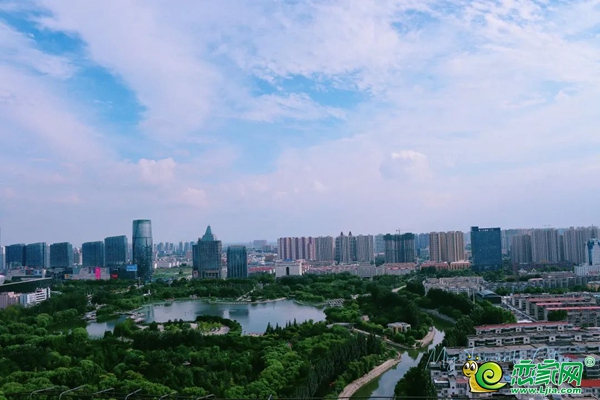 快來參與“龍湖的仲夏夜”抖音挑戰(zhàn)賽！跑步機、方特門票等你瓜分！