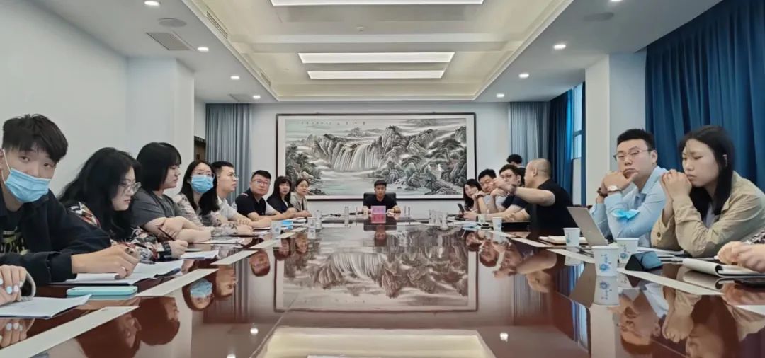 叢臺區(qū)領(lǐng)導范文博召開邯鄲七彩文化城項目建設推進會