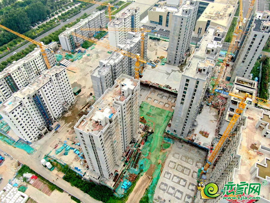 新城佳園璟園地下車庫實(shí)景圖（2022.09.03）