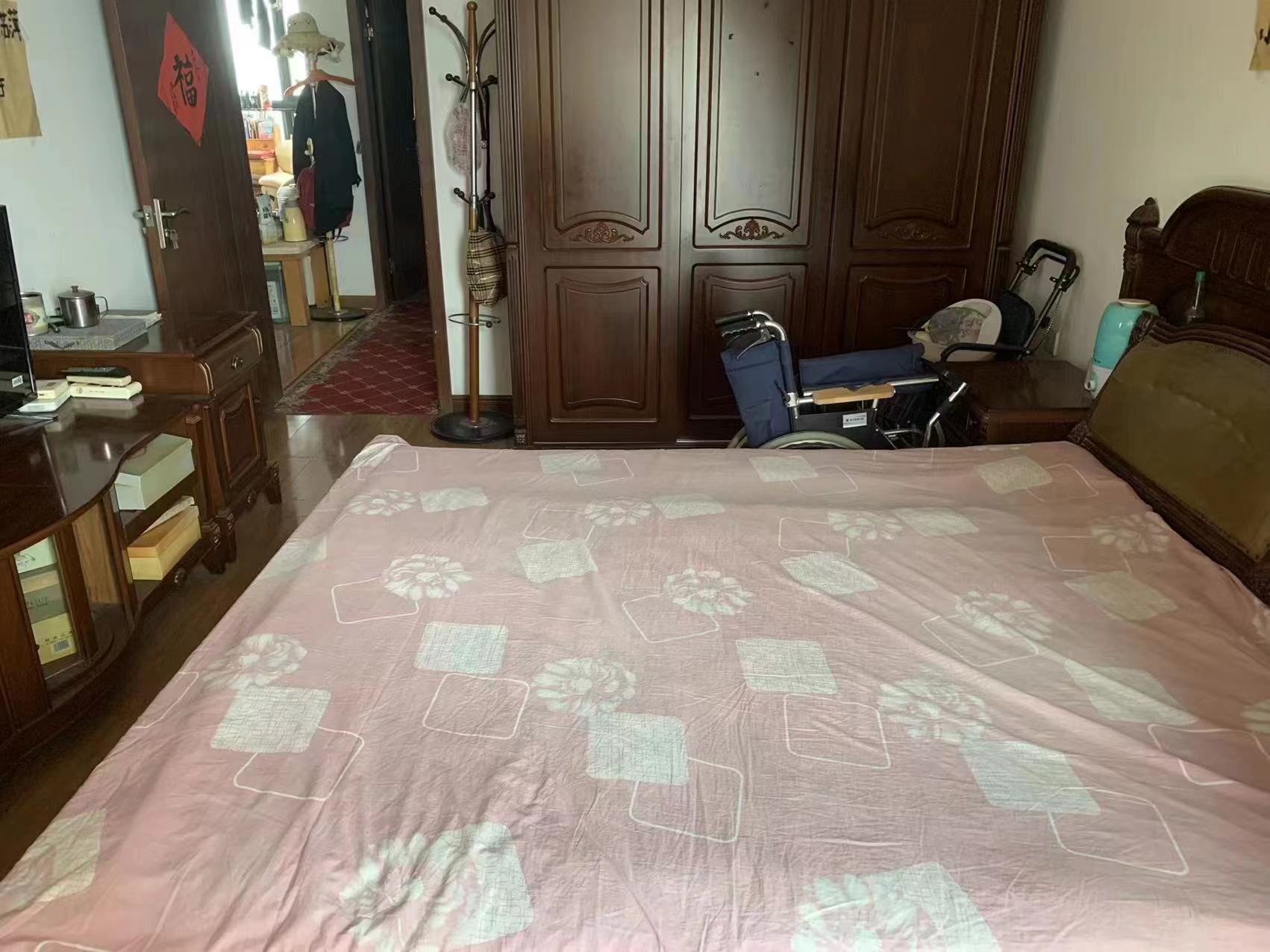 人和中學天鴻附近人和三期電梯房精裝兩居