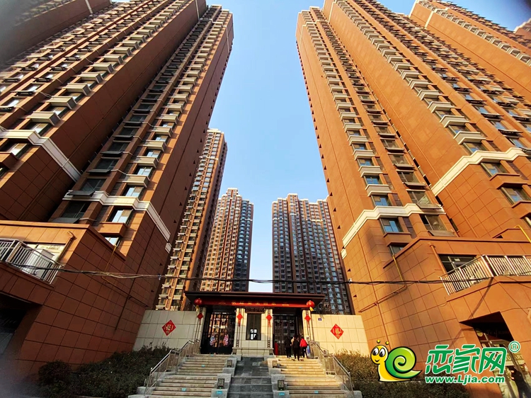 公園明筑小區(qū)南門