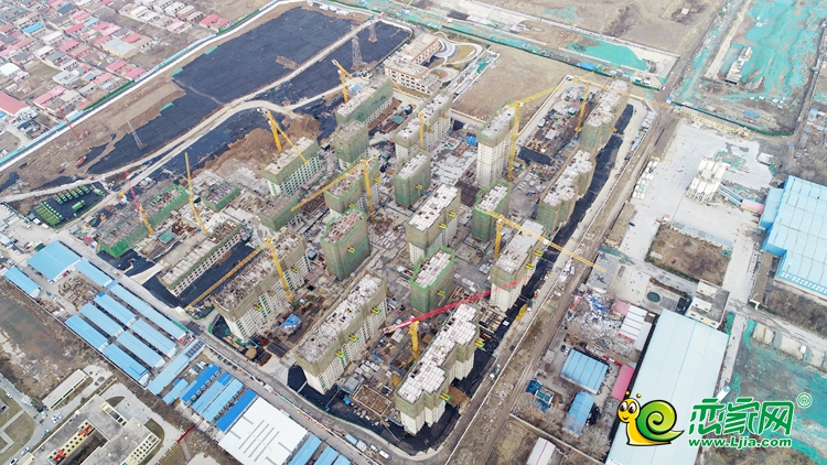 保利·閱云臺工地實(shí)景（從西向東拍攝）