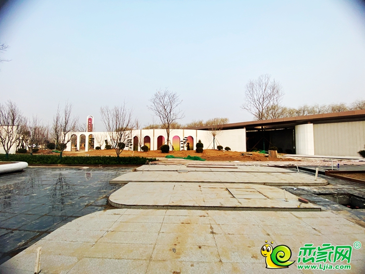 營(yíng)銷中心門前后期水景