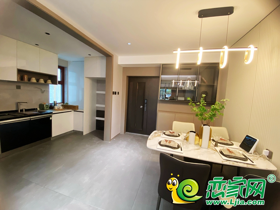廚房和餐廳