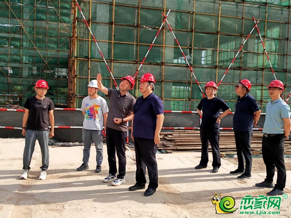 邯鄲市教育局實地調研秋實實驗小學項目建設情況