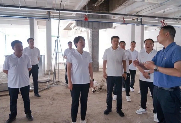 邯鄲叢臺區(qū)區(qū)長劉丹實地調研重點項目建設