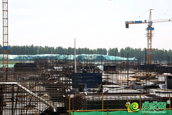 邯鄲東湖森林香亭及峰璟二期、三期施工段施工進度神速！