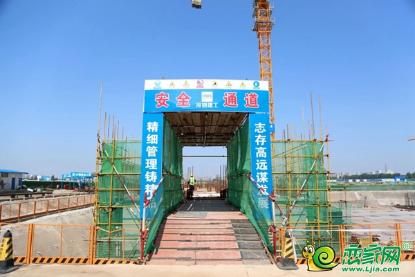 邯鄲東湖森林香亭及峰璟二期、三期施工段施工進度神速！