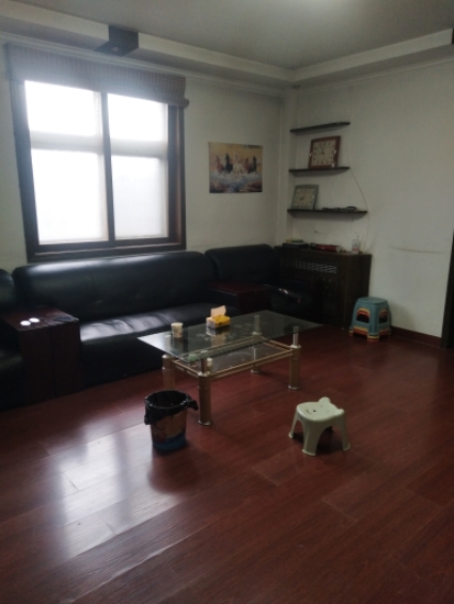三室兩廳一衛(wèi)，可拎包入住