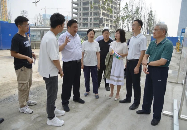 邯鄲市領導武金良帶隊到體育中心等項目調研