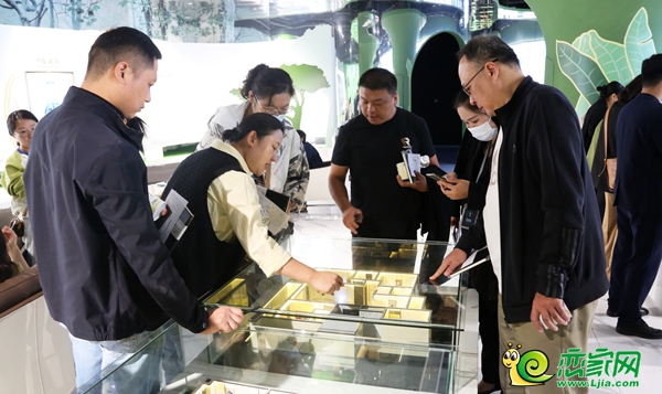 邯鄲新聞傳媒中心記者參觀東湖森林側(cè)記