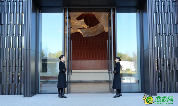 開放在即！康達(dá)地產(chǎn)東湖森林營(yíng)銷中心實(shí)景搶先看