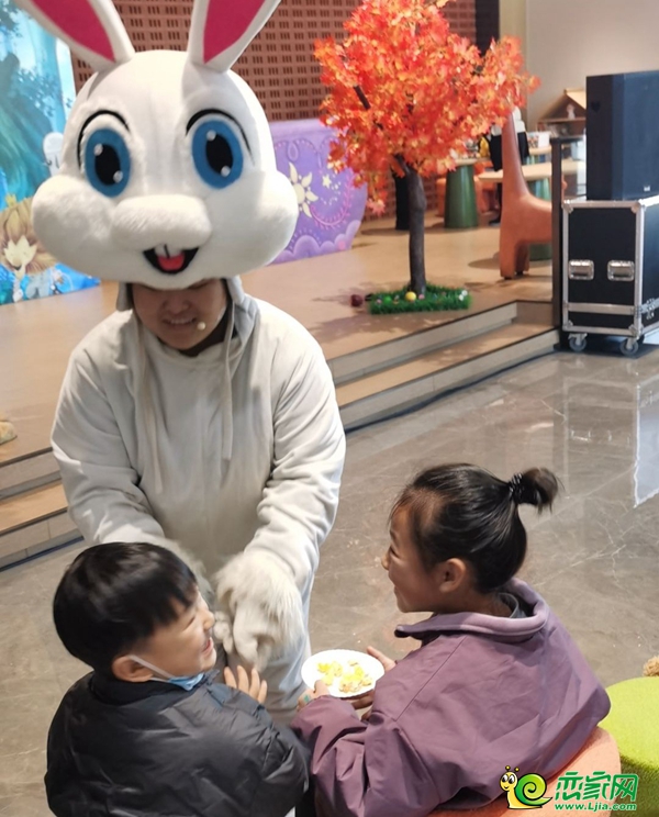 快來邯鋼東湖森林免費看兒童??！還有精彩游戲超多禮品