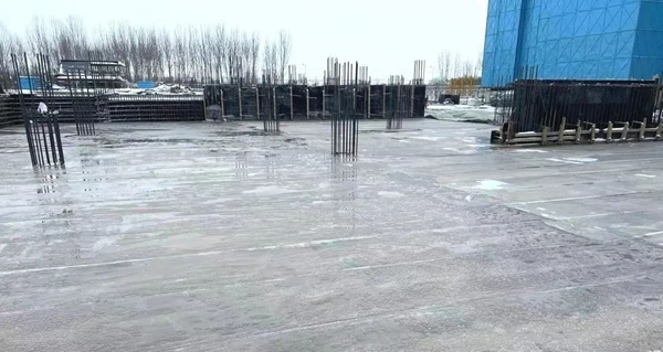 邯鄲東城錦庭項目二工區(qū)地庫全面沖出“正負零”