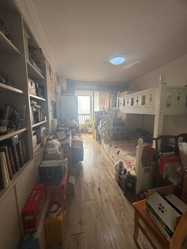 叢臺路小學，25中，精裝兩居，可貸款，誠意出售