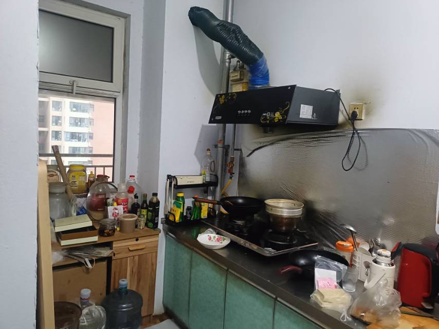 金業(yè)花園 中間樓層 兩室兩廳 陽面臥室 開元學(xué)校