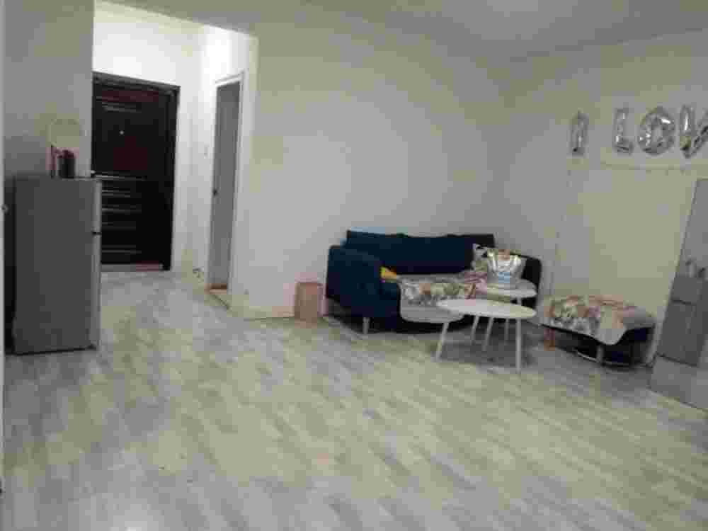 27中，渚河路，電梯房2居精裝修，家具齊全，拎包入住