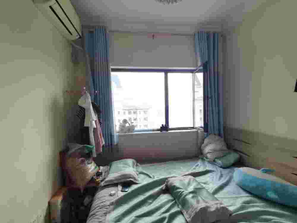 tmp_8211a8333728427bc43ddf40101c5d4614bdf7b61c6c7f85