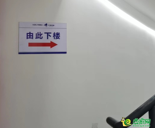 aaead100747d45f182ad8f97efe927d9.jpg