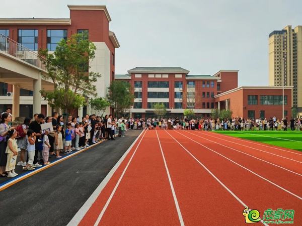 邯鄲市第二實(shí)驗(yàn)小學(xué)正式開學(xué)了！