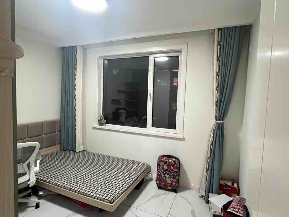 家電齊全，拎包入住