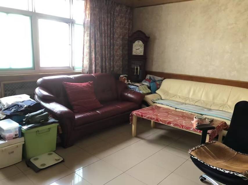 中華南，亞森家具城附近，2樓108平86W老證可貸款