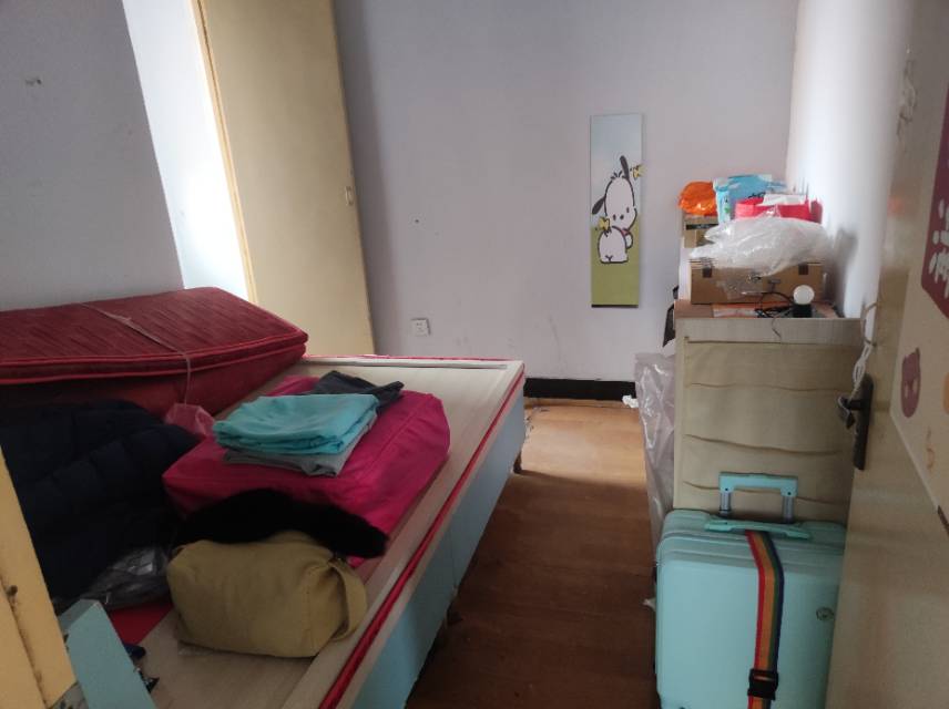 展覽路小學，23中電梯房，3居室，有證可貸款，看房方便