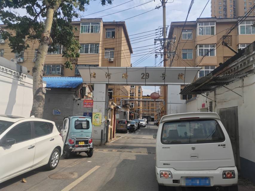 渚河路小學(xué)27中，三樓邊戶，低價急售，老證能貸款