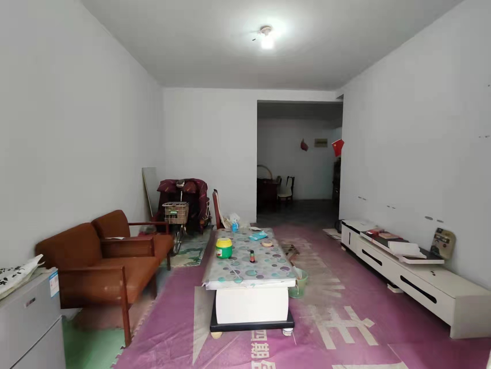 房主急售錦繡江南，毛坯，兩居室，老證可貸款，有鑰匙隨時(shí)看房