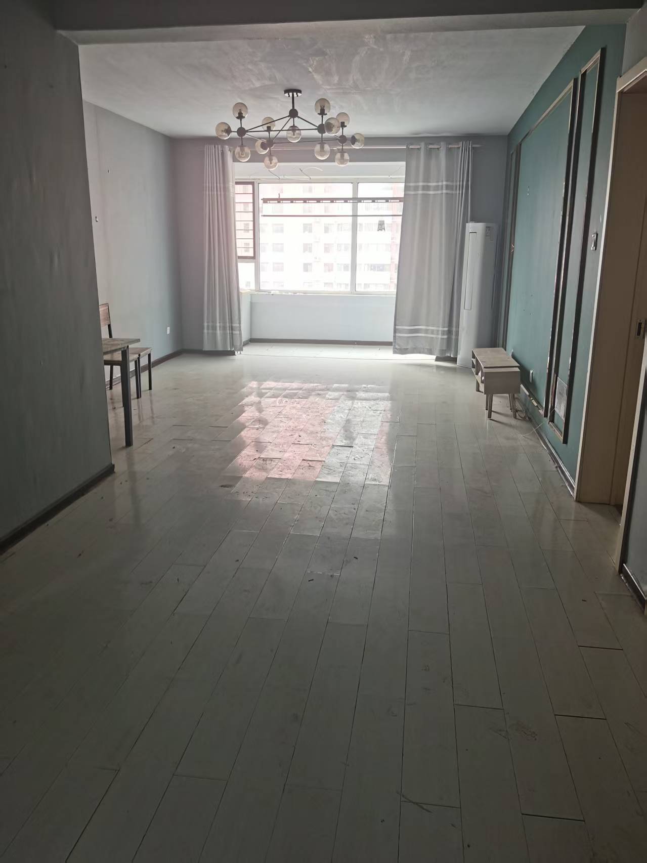 盛瑞華庭11層頂層3居室有證能貸款